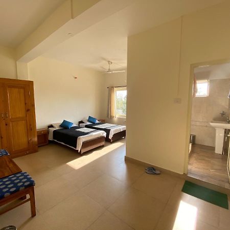 Zhim Zhim Guest House Бір Екстер'єр фото