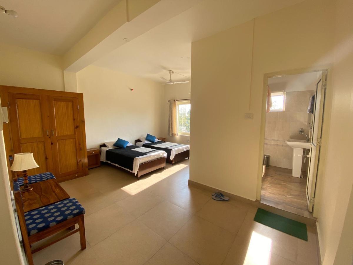 Zhim Zhim Guest House Бір Екстер'єр фото