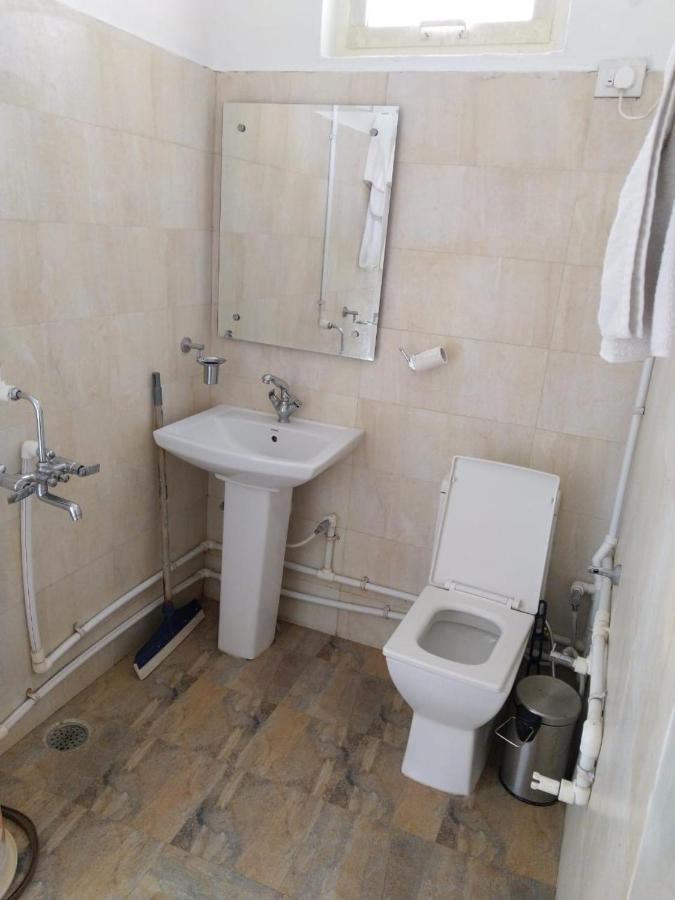 Zhim Zhim Guest House Бір Екстер'єр фото